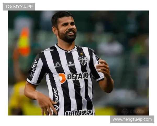 塔克遭遇伤病困扰初步诊断为硬伤赛后将进行详细检查以确定恢复情况 塔克遭遇伤病困扰初步诊断为硬伤赛后将进行详细检查以确定恢复情况